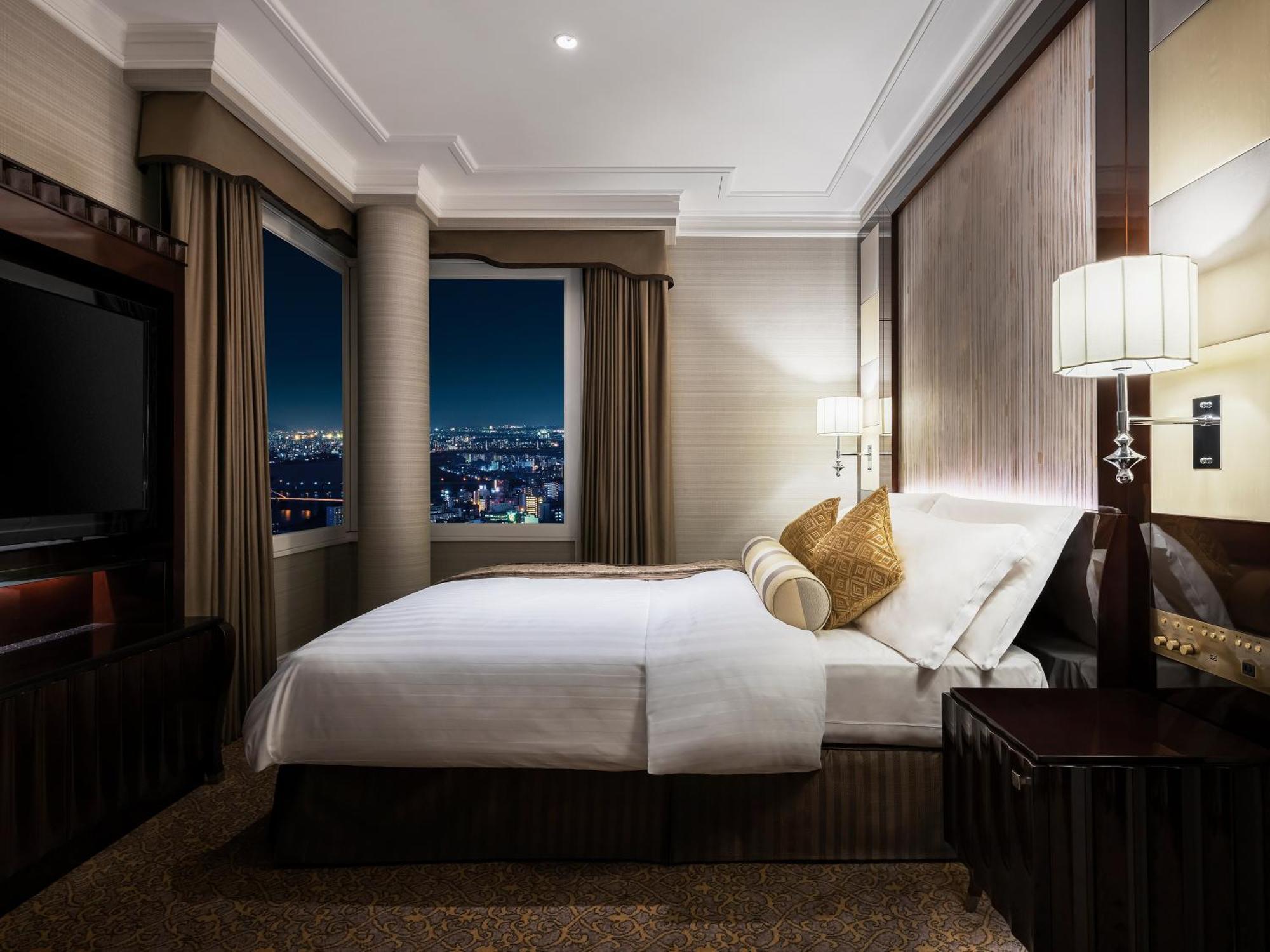 Hotel Hankyu International Osaka Bagian luar foto